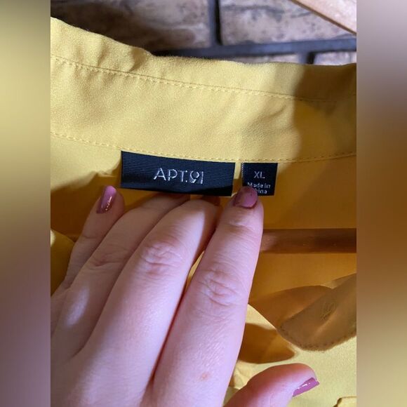 New with tags Apt 9 3/4th sleeve blouse - Picture 2 of 7